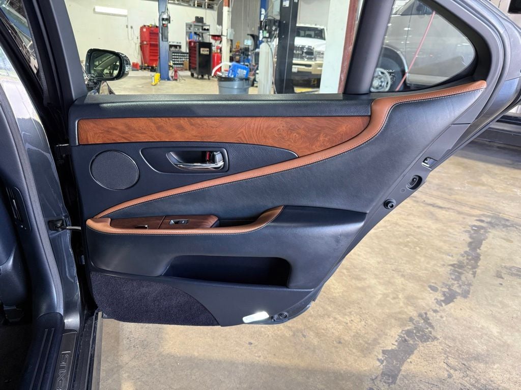 2011 Lexus LS 460