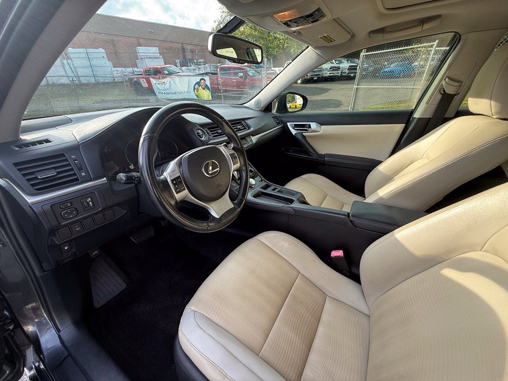 2011 Lexus CT 200h Premium