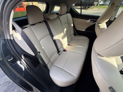 2011 Lexus CT 200h Premium