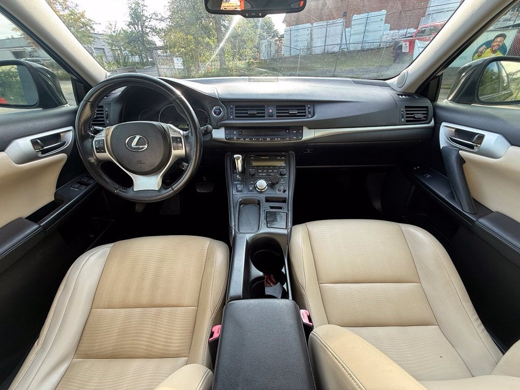 2011 Lexus CT 200h Premium