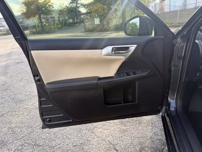2011 Lexus CT 200h Premium