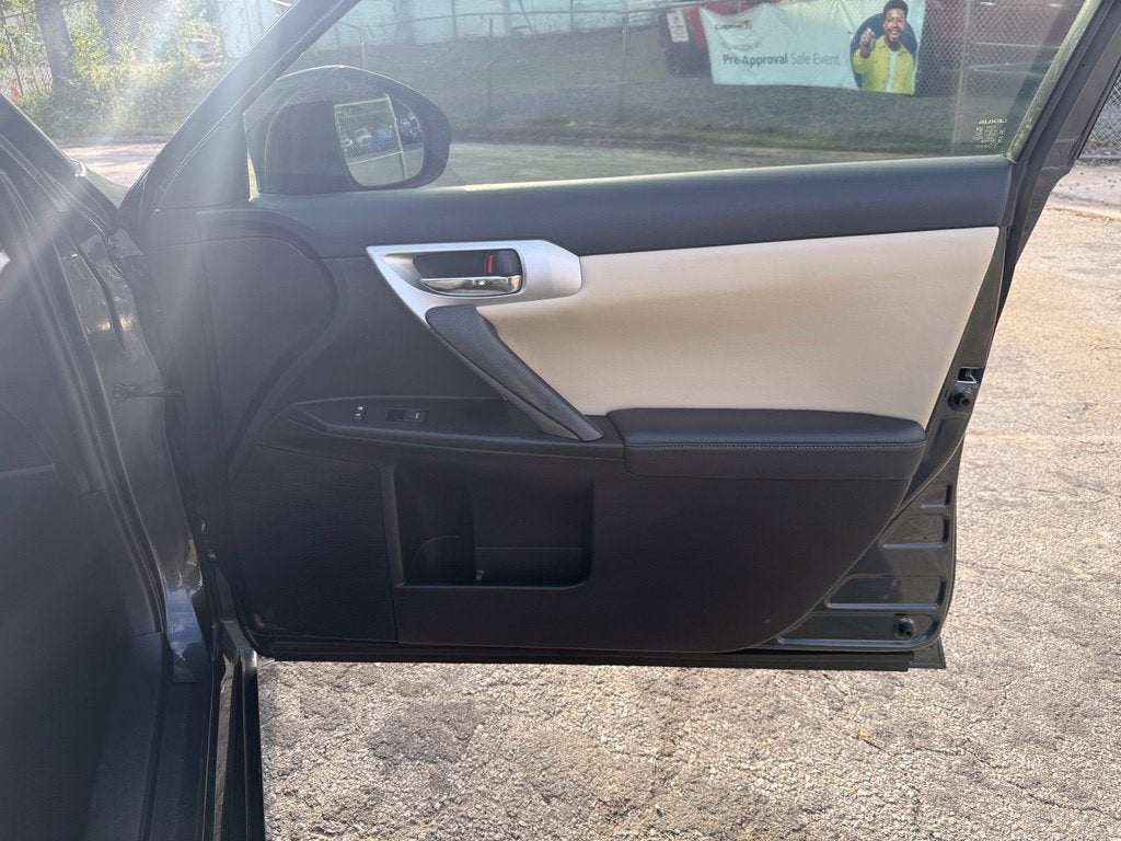 2011 Lexus CT 200h Premium