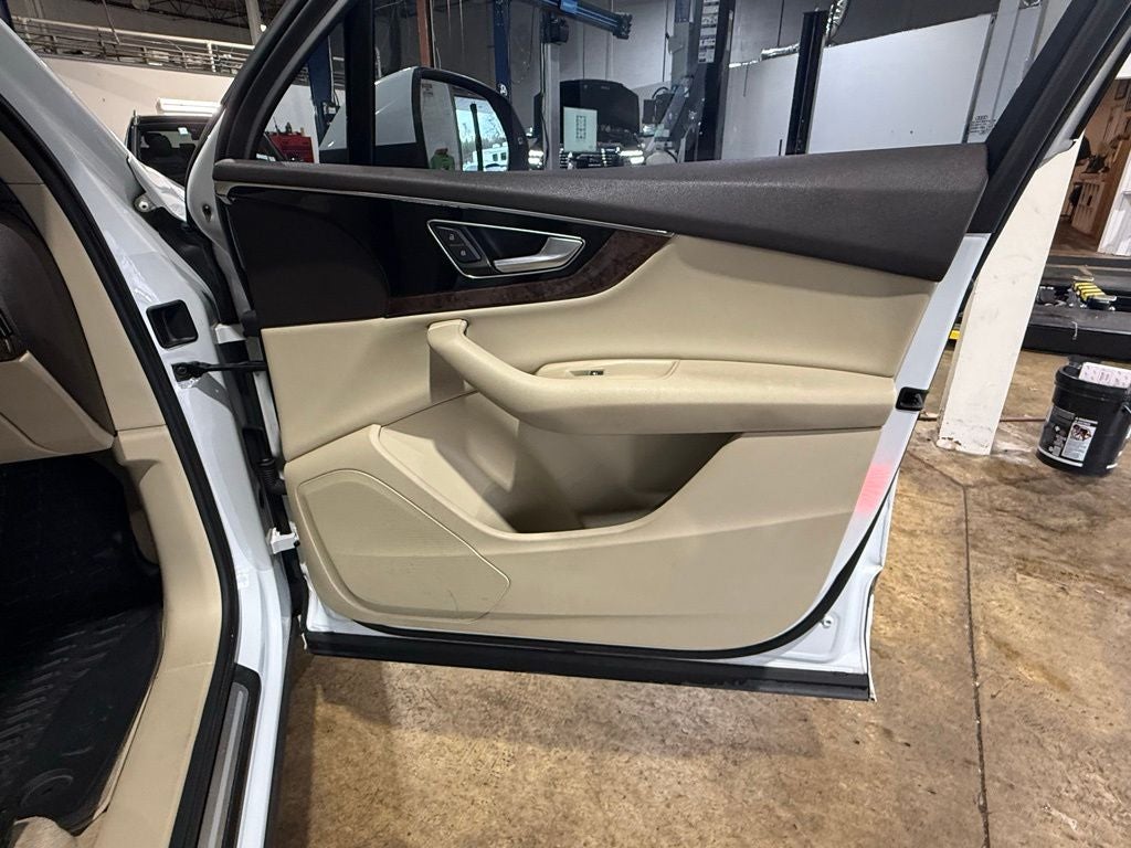 2017 Audi Q7 3.0T Premium quattro