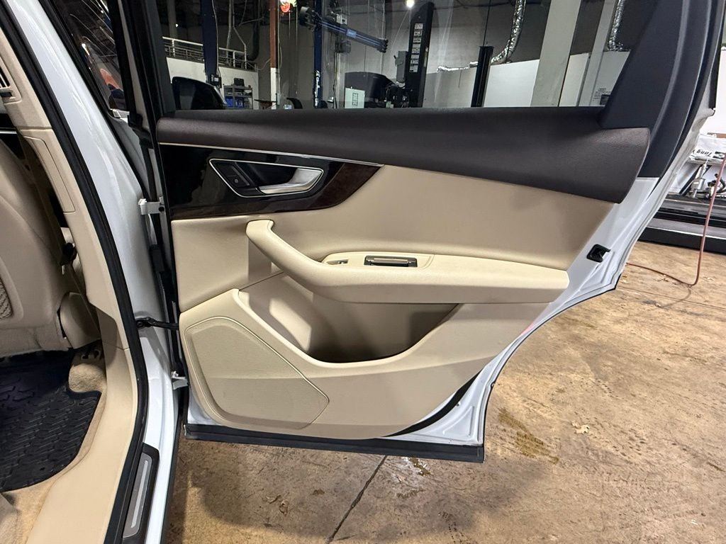 2017 Audi Q7 3.0T Premium quattro