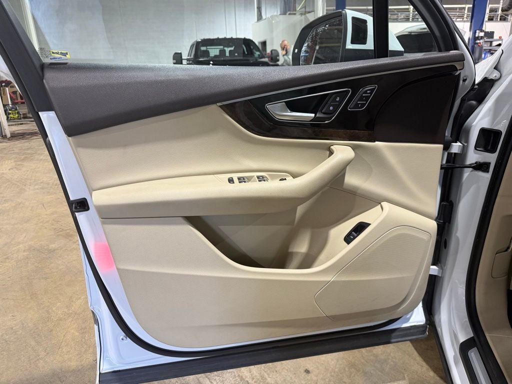 2017 Audi Q7 3.0T Premium Plus quattro