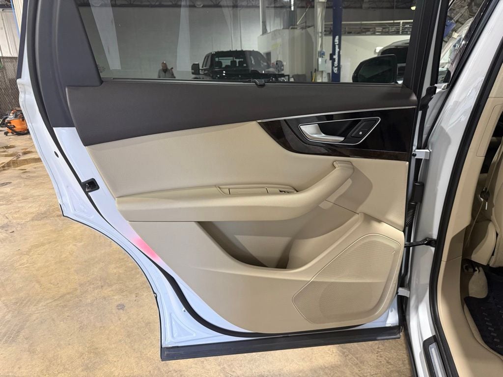 2017 Audi Q7 3.0T Premium Plus quattro