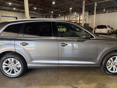 2019 Audi Q7 55 Premium Plus quattro