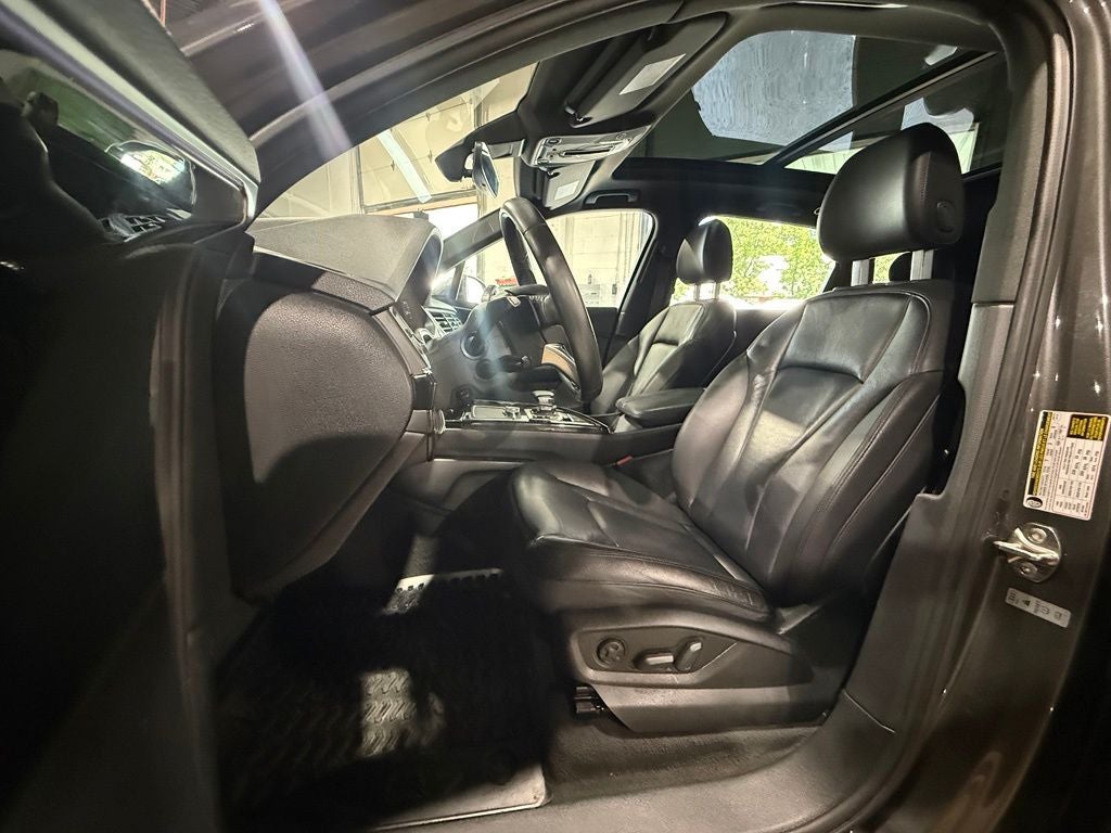 2019 Audi Q7 55 Premium Plus quattro