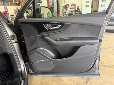 2019 Audi Q7 55 Premium Plus quattro