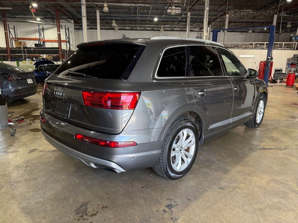 2019 Audi Q7 55 Premium Plus quattro