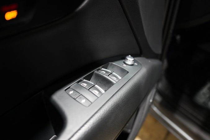 2015 Audi Q7 3.0T Premium quattro in Springfield, VA - Dealer Network Trade