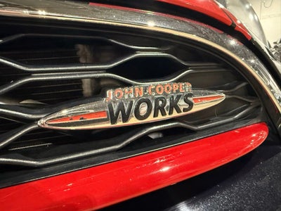 2017 MINI John Cooper Works Base