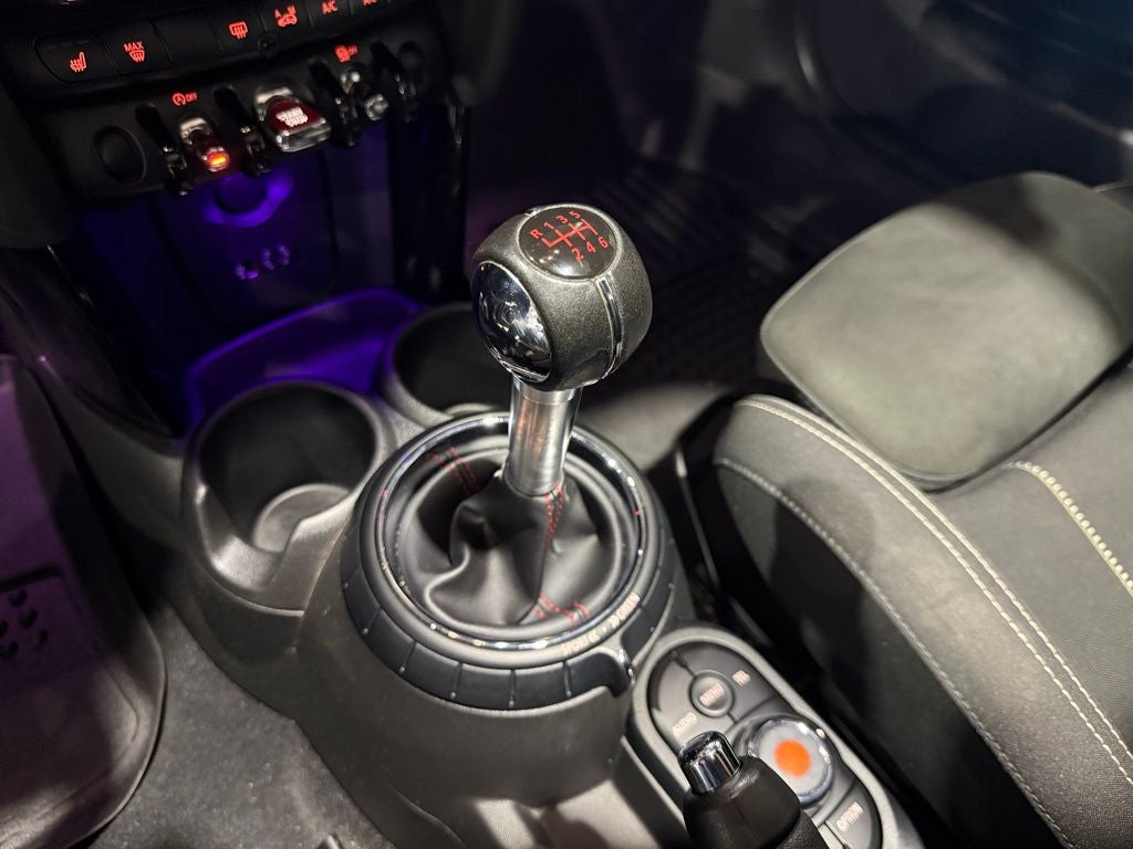 2017 MINI John Cooper Works Base
