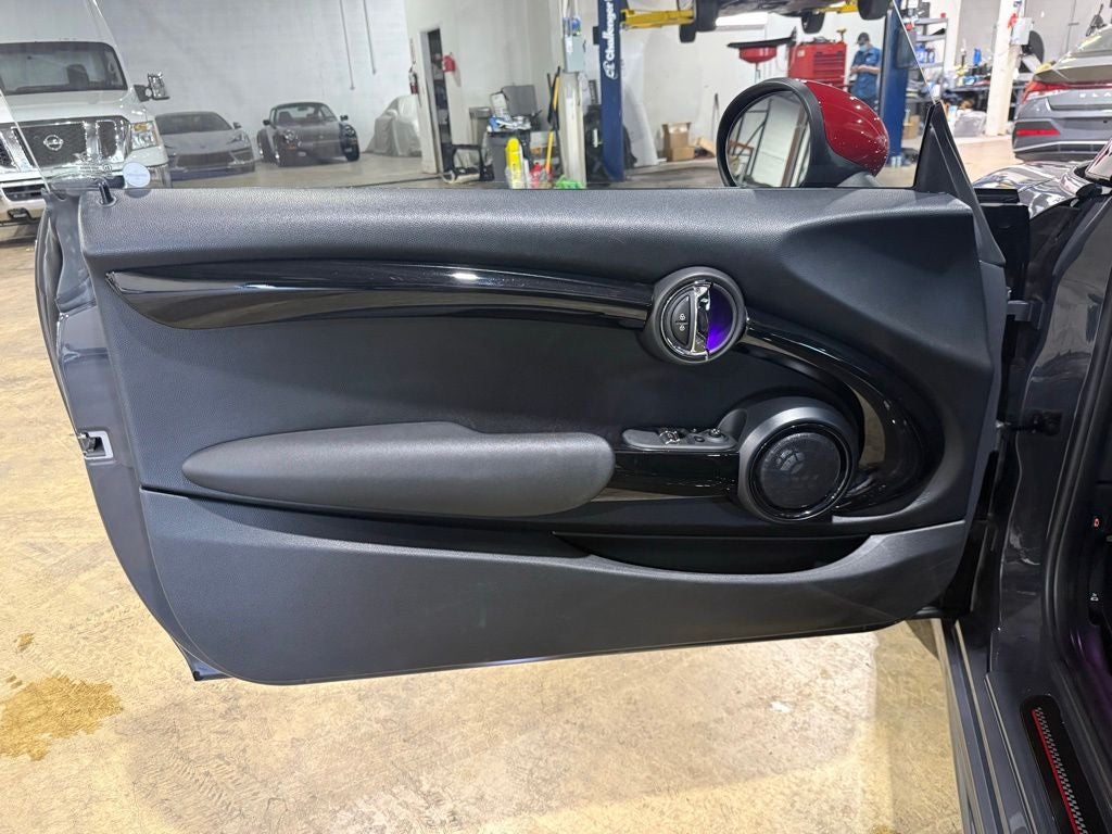 2017 MINI John Cooper Works Base