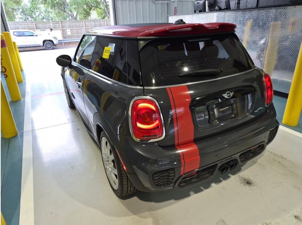 2017 MINI John Cooper Works Base