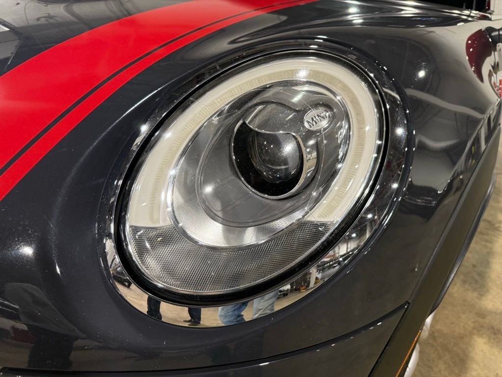 2017 MINI John Cooper Works Base