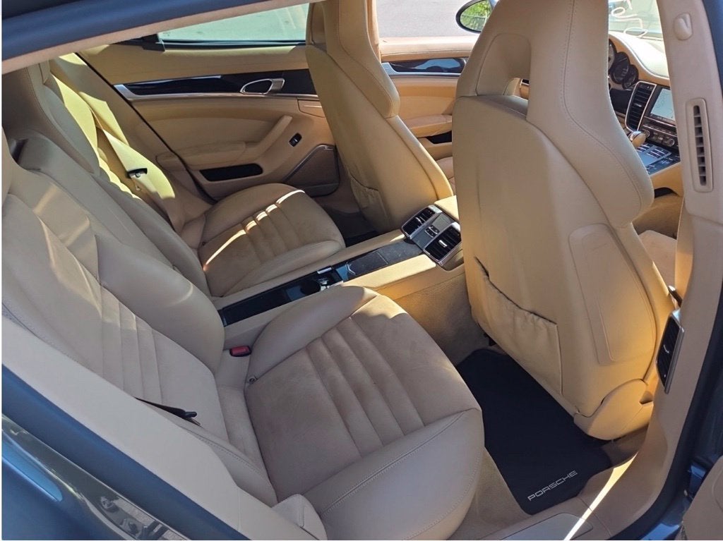 2013 Porsche Panamera GTS