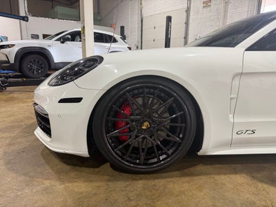 2019 Porsche Panamera GTS