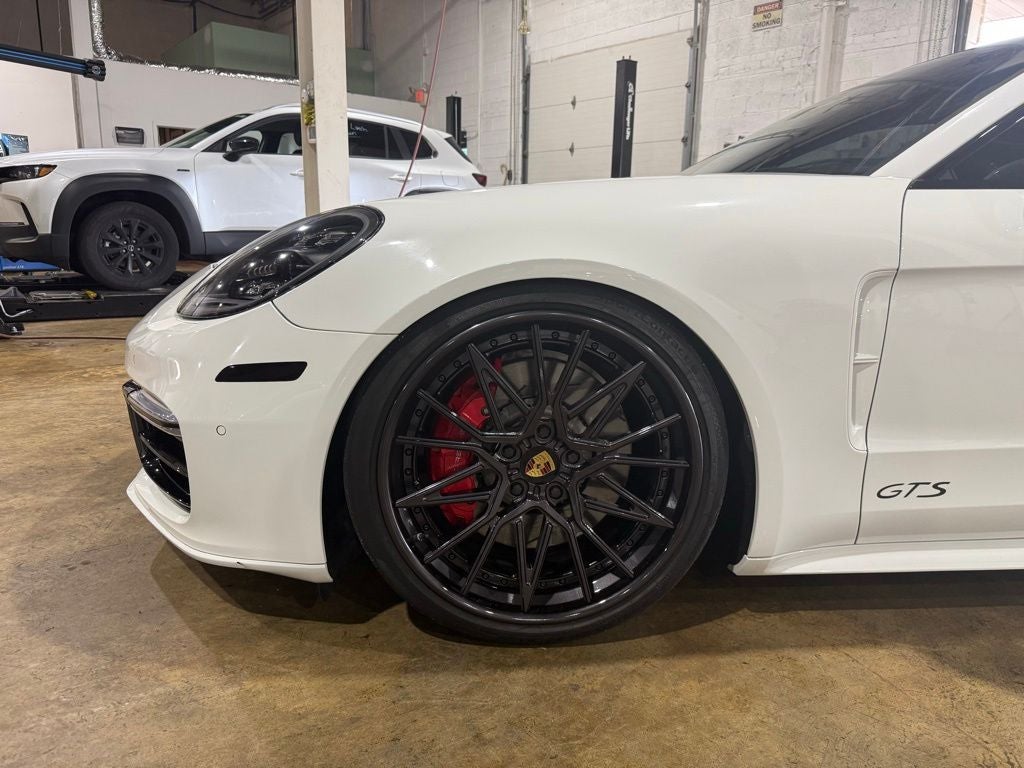 2019 Porsche Panamera GTS