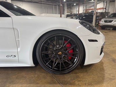 2019 Porsche Panamera GTS