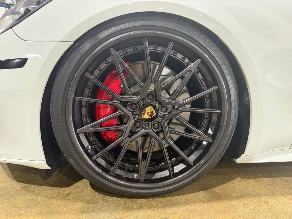 2019 Porsche Panamera GTS