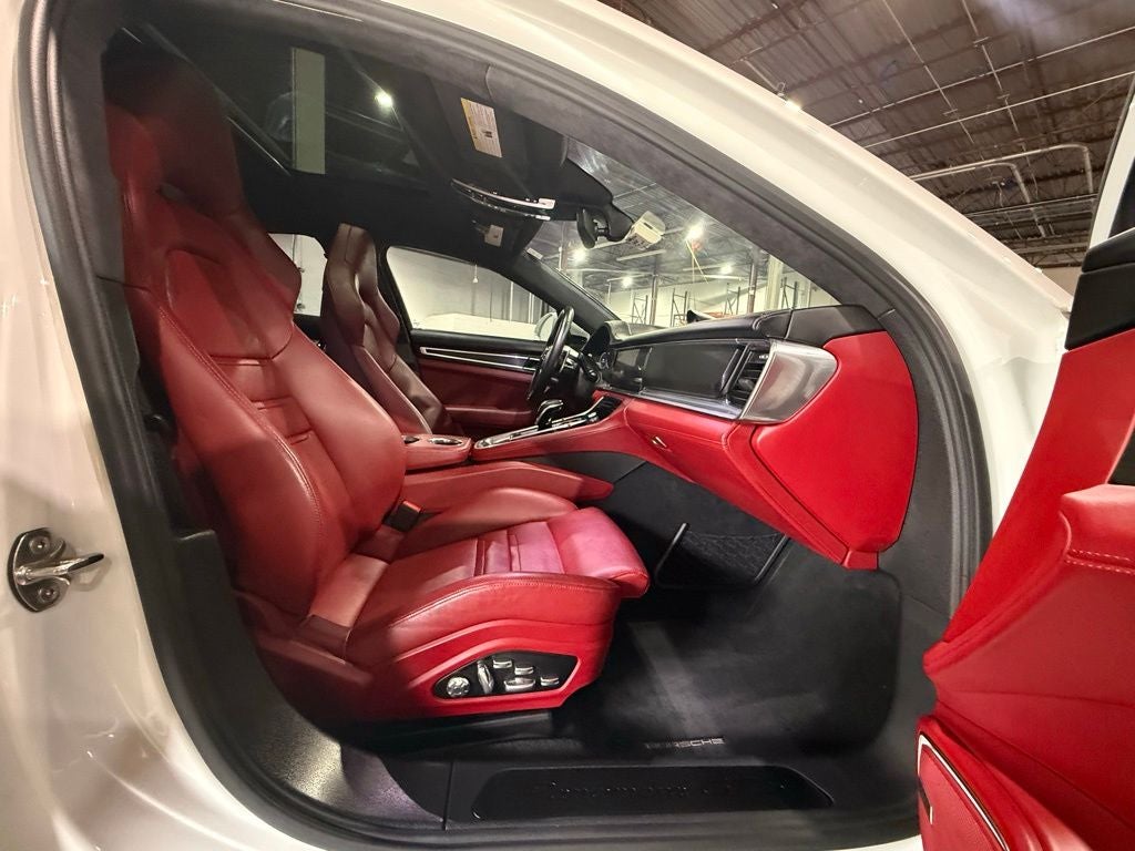 2019 Porsche Panamera GTS
