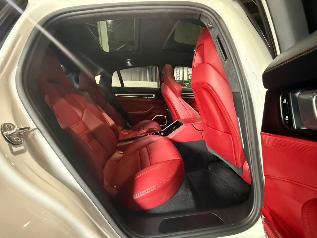 2019 Porsche Panamera GTS