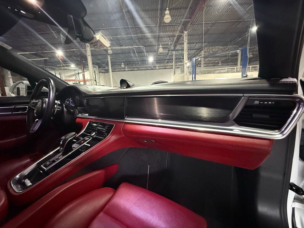 2019 Porsche Panamera GTS