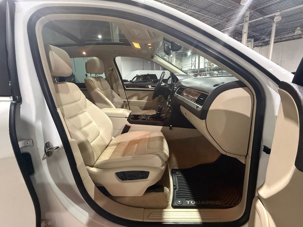 2014 Volkswagen Touareg V6 TDI Lux