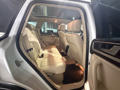 2014 Volkswagen Touareg V6 TDI Lux