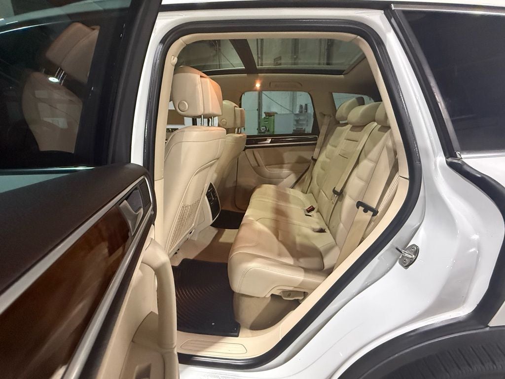 2014 Volkswagen Touareg V6 TDI Lux