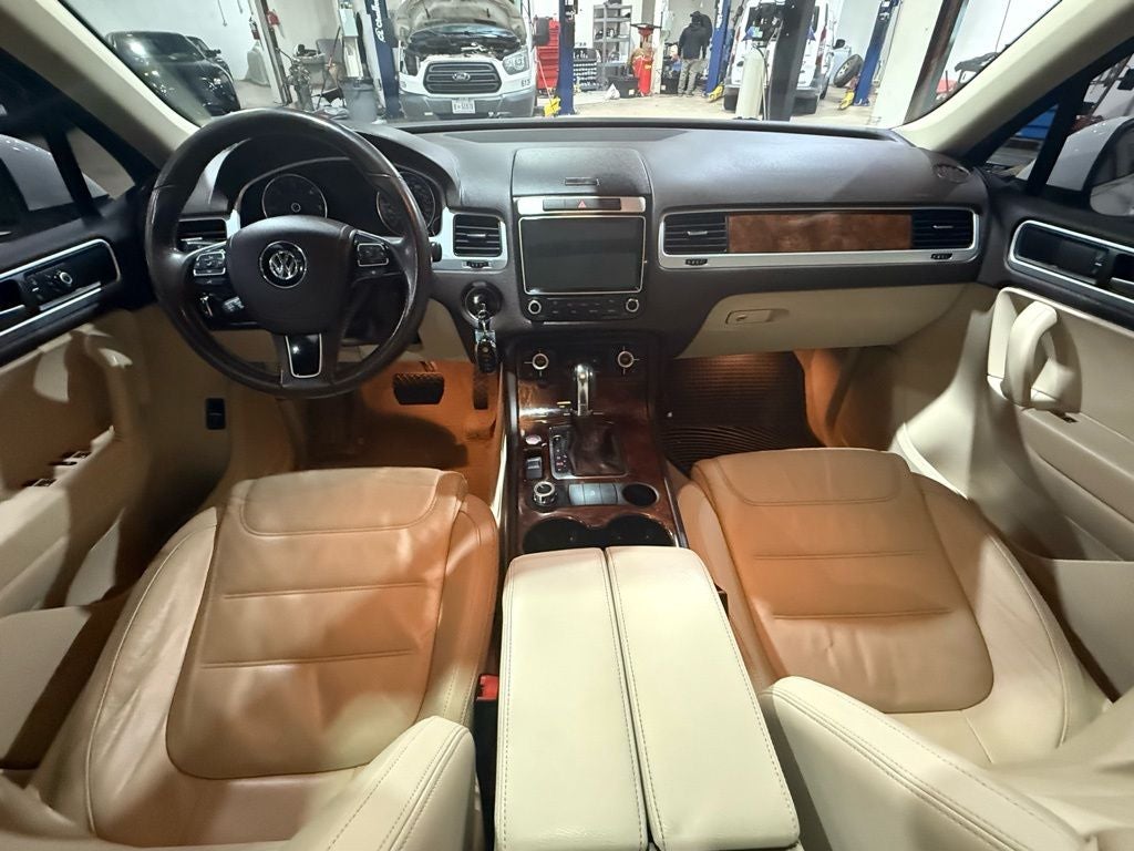 2014 Volkswagen Touareg V6 TDI Lux