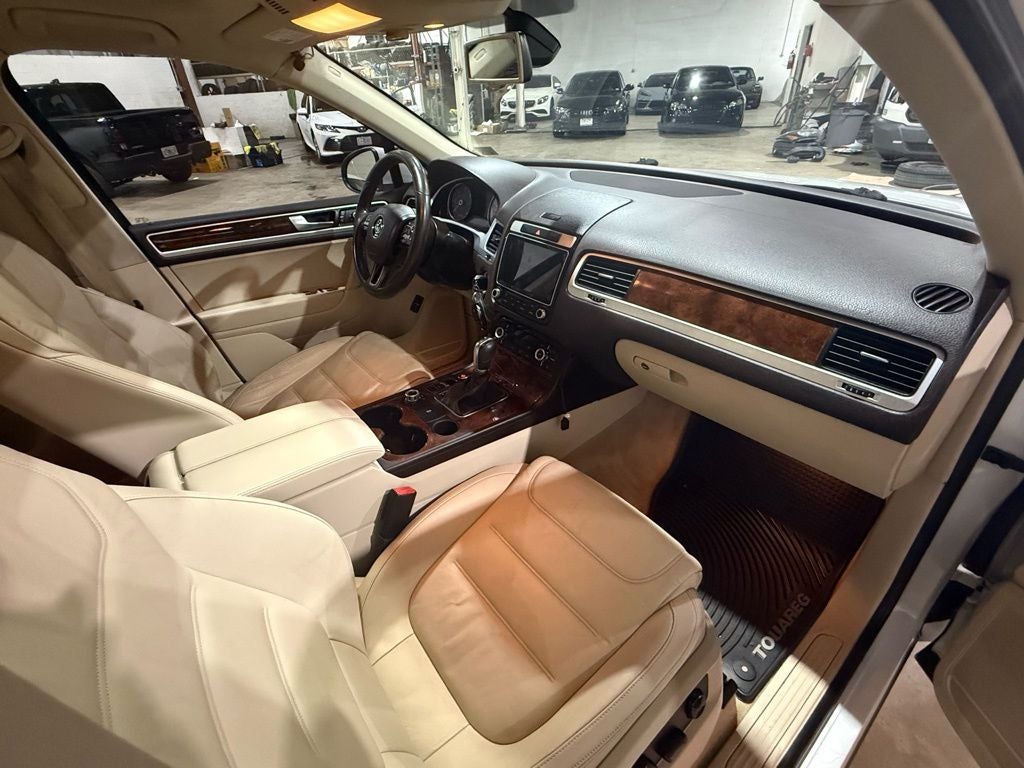 2014 Volkswagen Touareg V6 TDI Lux