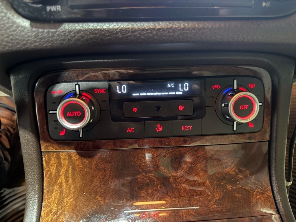 2014 Volkswagen Touareg V6 TDI Lux