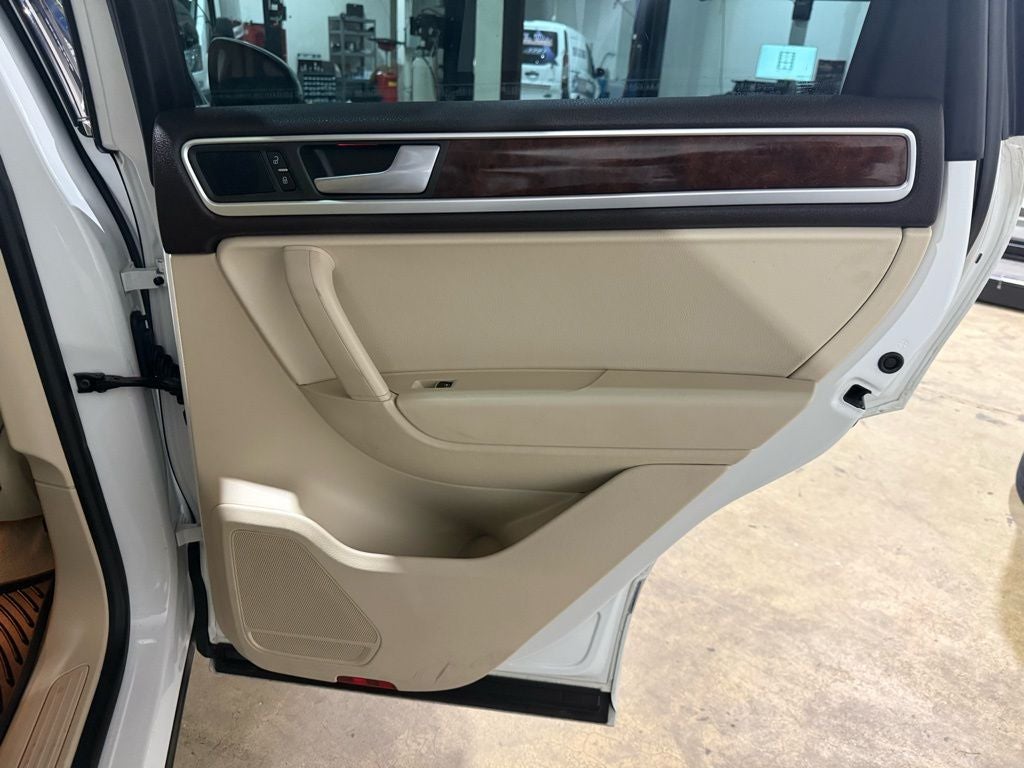 2014 Volkswagen Touareg V6 TDI Lux