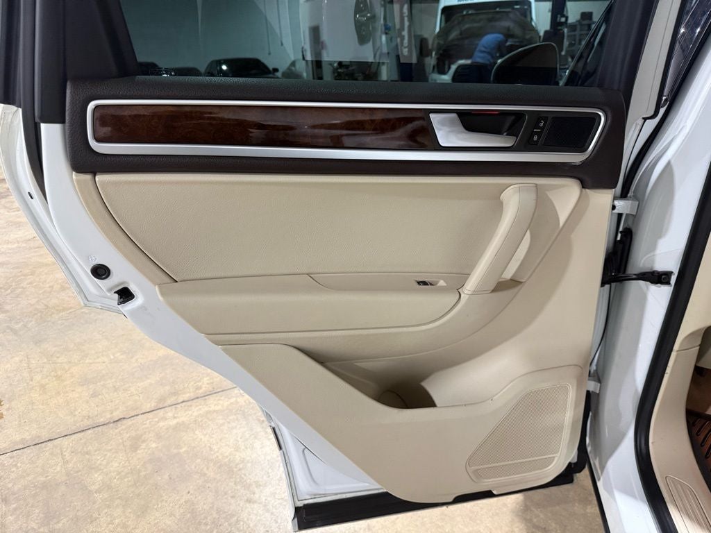 2014 Volkswagen Touareg V6 TDI Lux