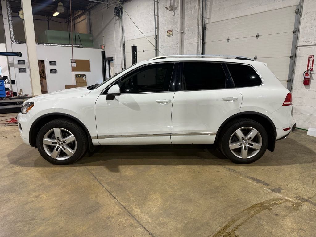2014 Volkswagen Touareg V6 TDI Lux