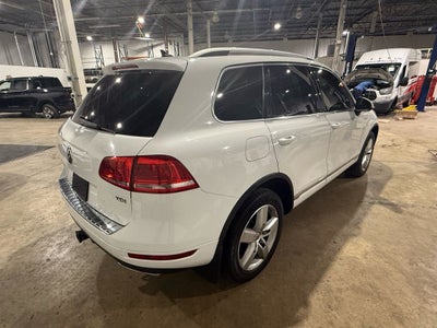 2014 Volkswagen Touareg V6 TDI Lux