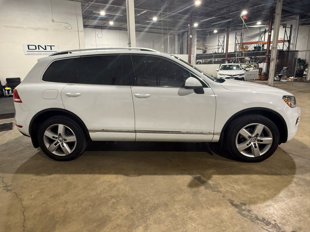 2014 Volkswagen Touareg V6 TDI Lux