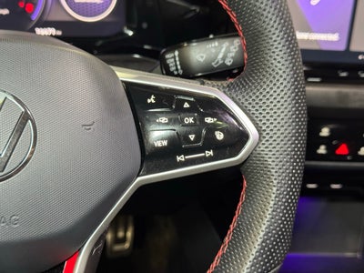 2024 Volkswagen Golf GTI SE