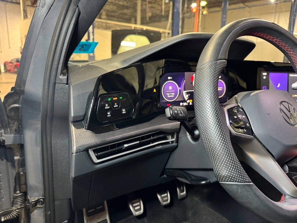 2024 Volkswagen Golf GTI SE