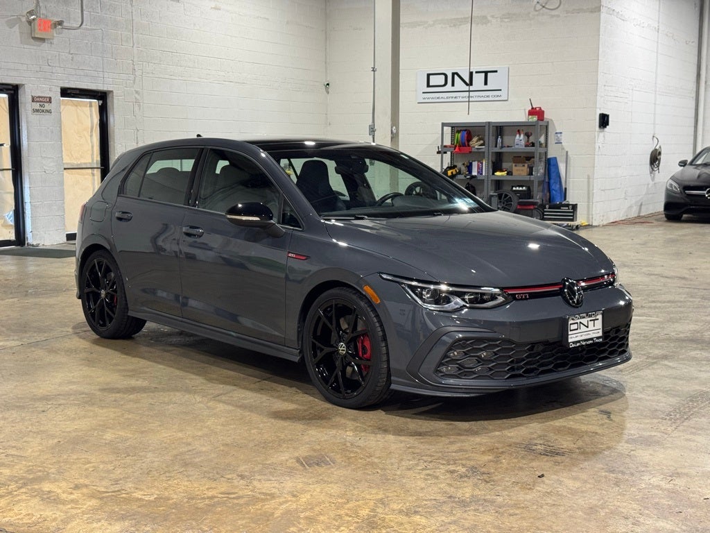 2024 Volkswagen Golf GTI SE