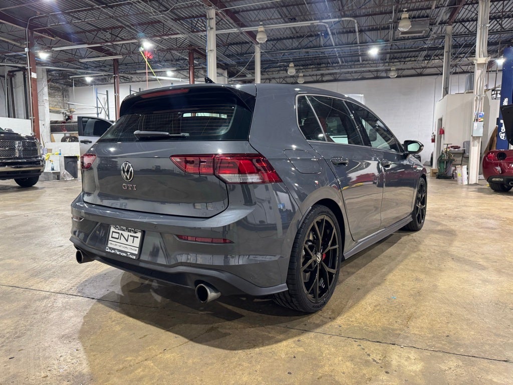 2024 Volkswagen Golf GTI SE
